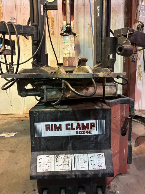 Coats Rim Clamp Tire Changer